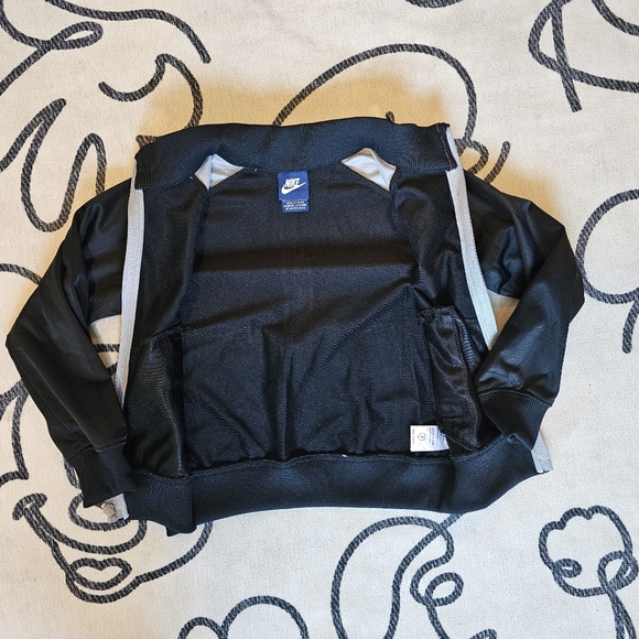 Nike Black Gray Neon Green Full Zip Lightweight Unisex Jacket Kids 4 - Picture 5 of 7